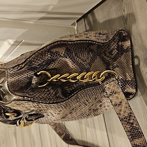 EUC Michael Kors Hamilton snakeskin bag - Picture 6 of 16